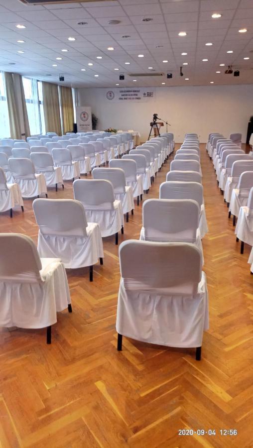 Hotel Magistern Konferencia Es Wellnesshotel Siófok Exteriér fotografie