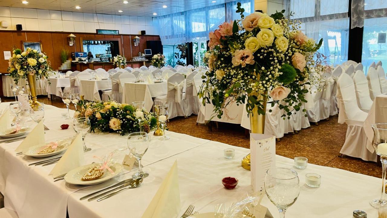 Hotel Magistern Konferencia Es Wellnesshotel Siófok Exteriér fotografie